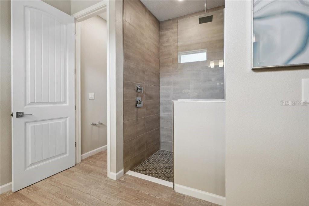 64 BUNKER HILL DR — photo 11