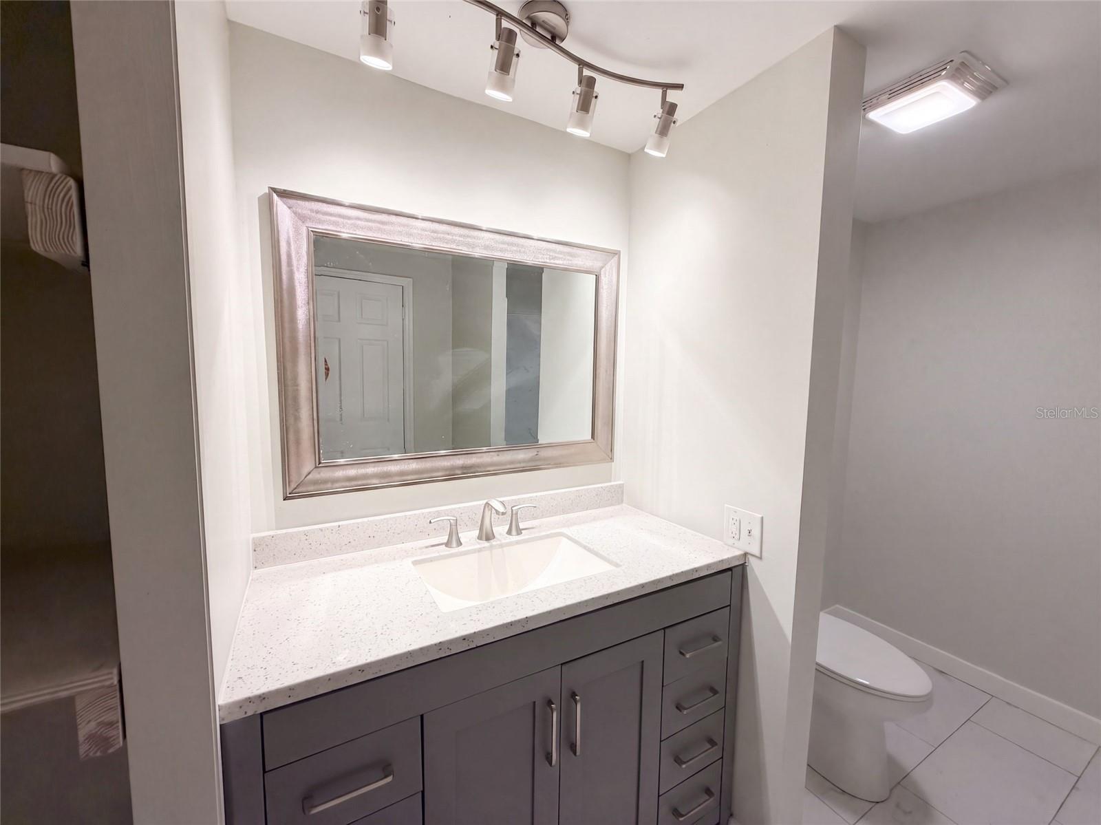 3004 HUNKIN CIR — photo 12