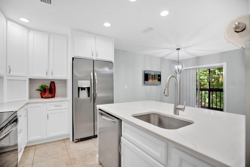 150 WAX MYRTLE WOODS CT #9B — photo 8