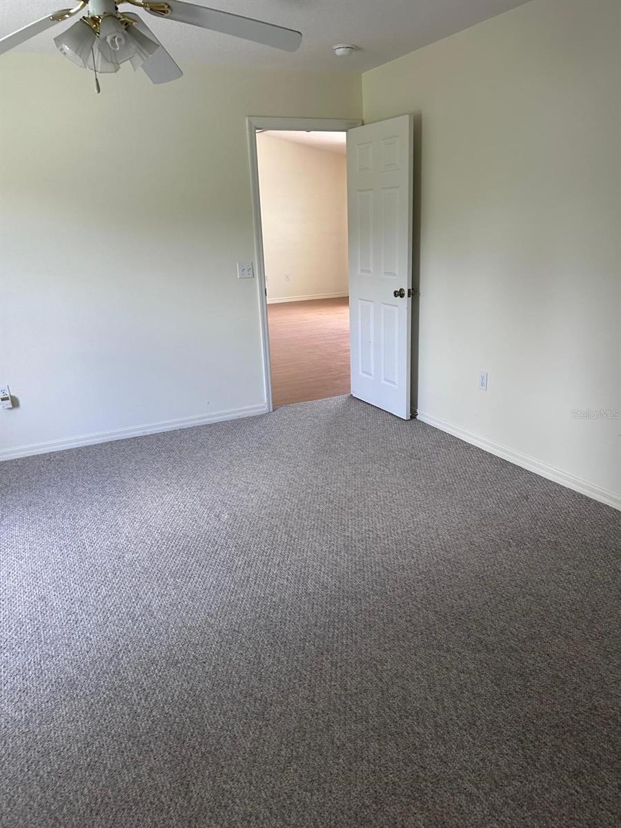 2421 OMAHA DR — photo 11