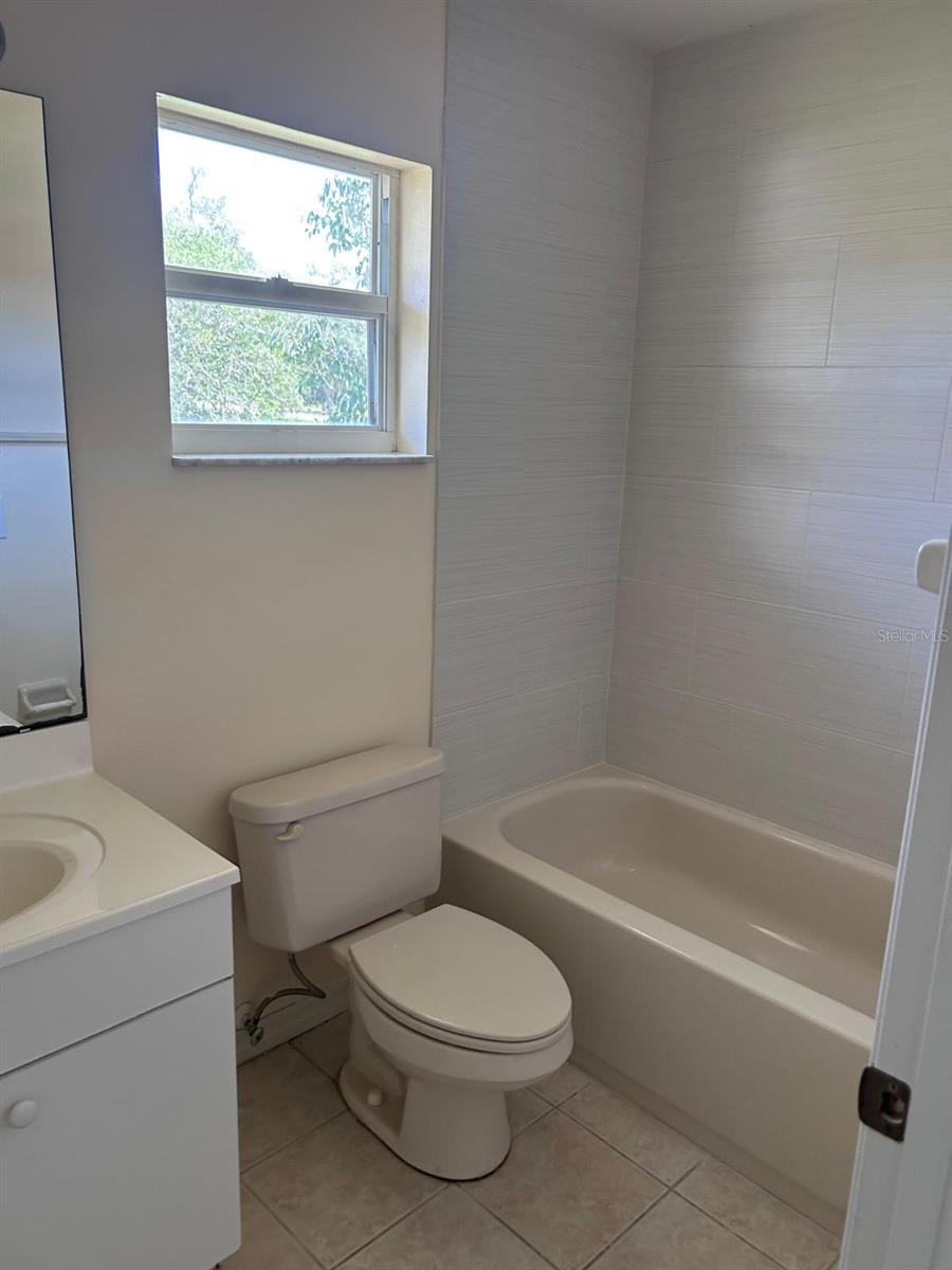2421 OMAHA DR — photo 10