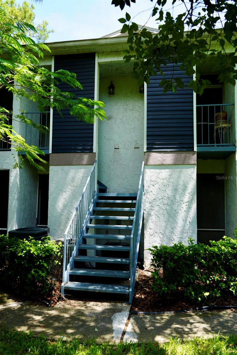 2006 NORTHLAKE DR #2006 — photo 2