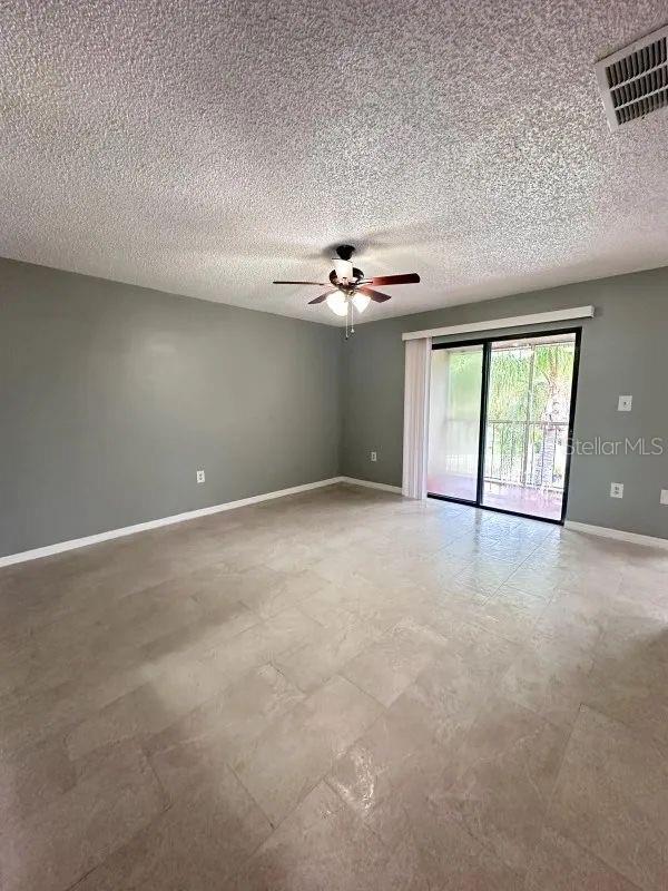 90 HIDDEN LAKE DR #124 — photo 8