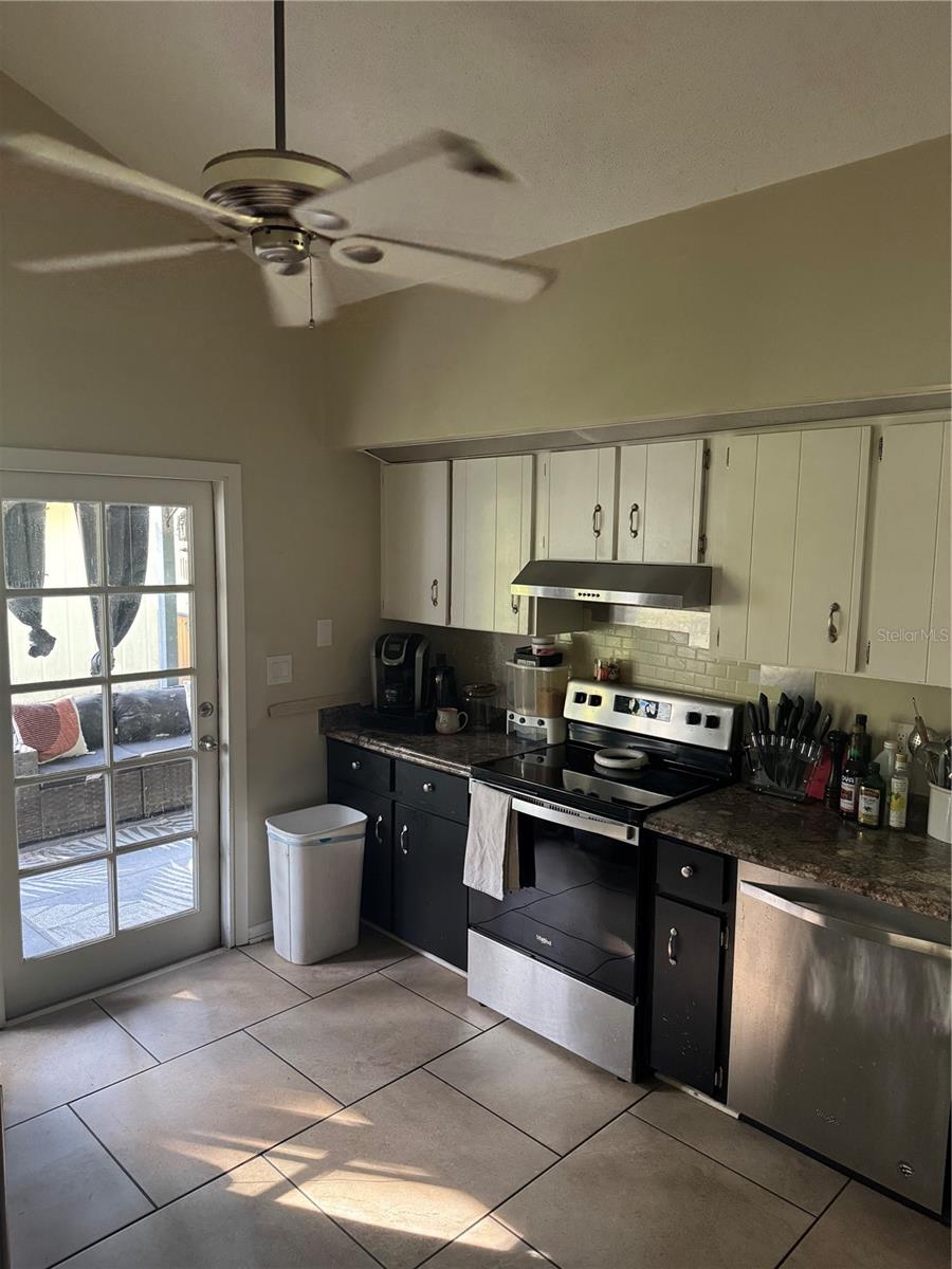 23 WATERFORD CT — photo 10