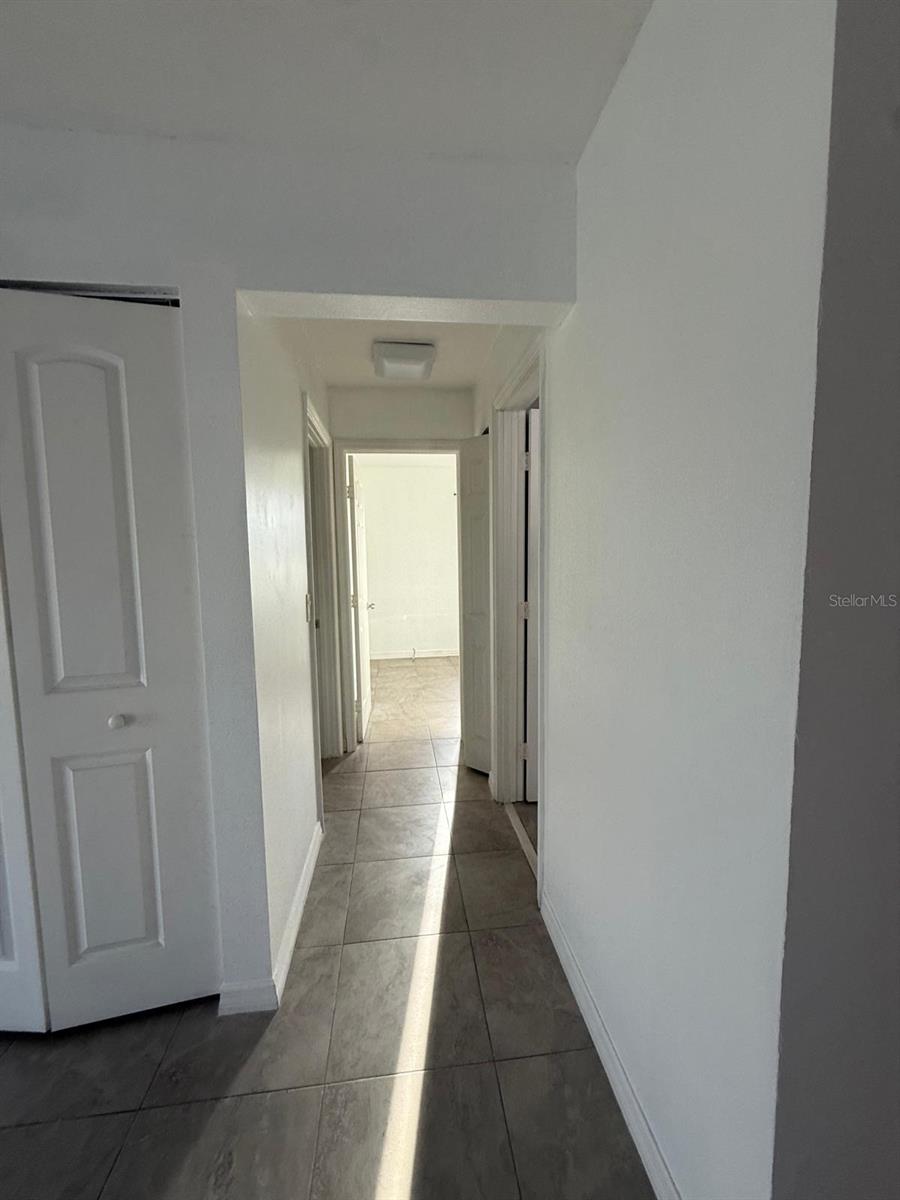 2302 E DANA DR — photo 12