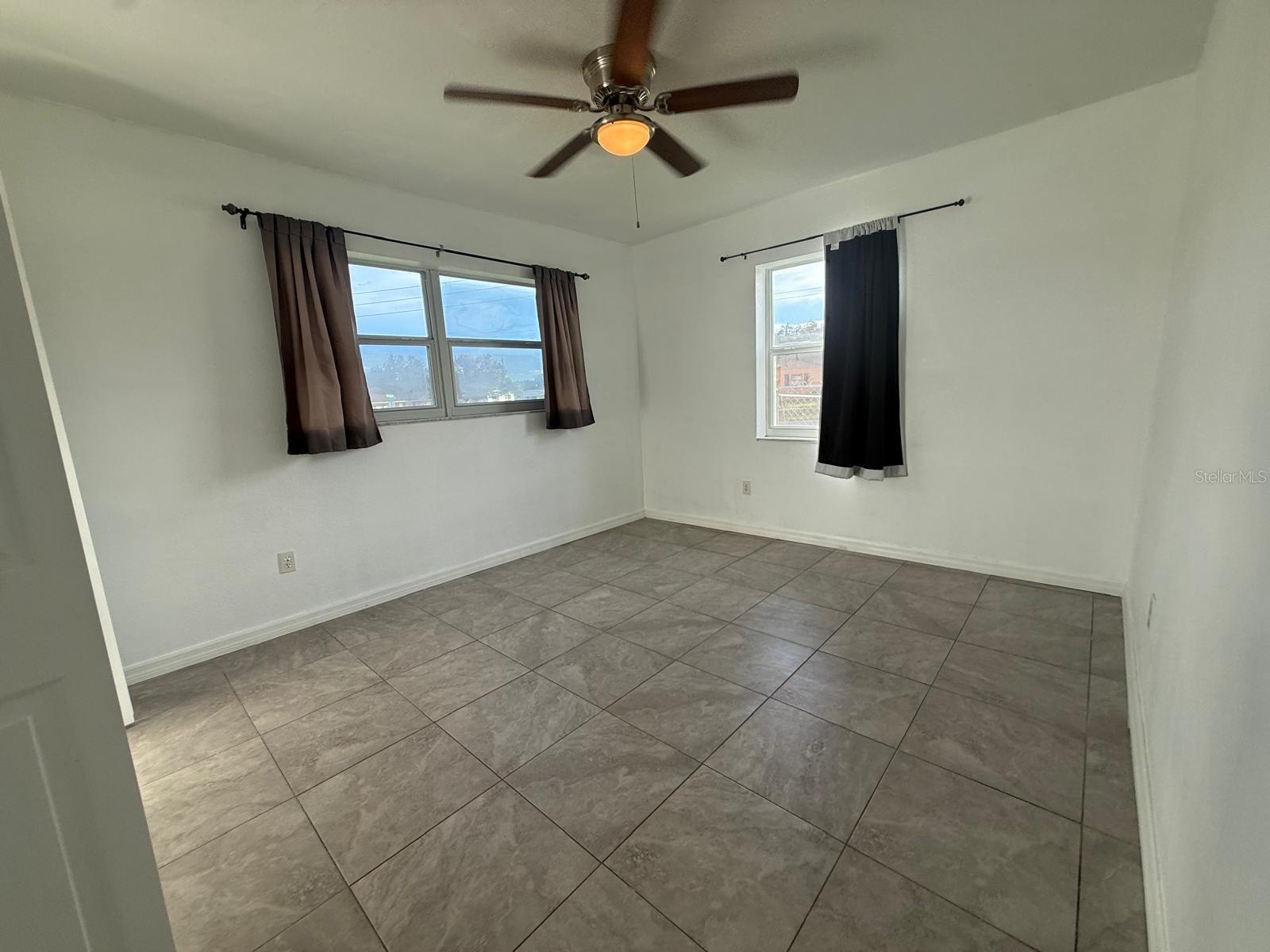 2302 E DANA DR — photo 10