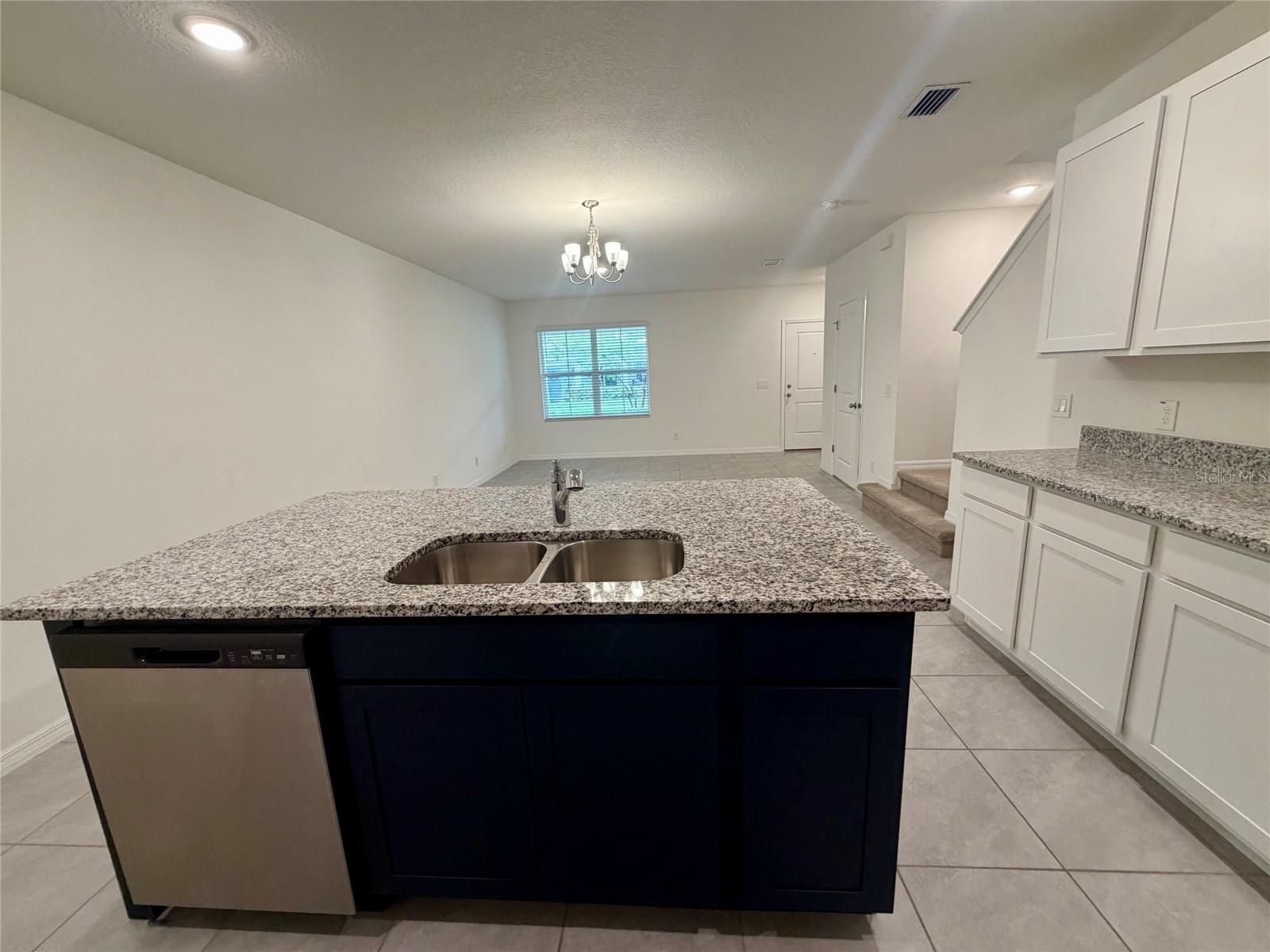 614 CHEVAL LN — photo 10