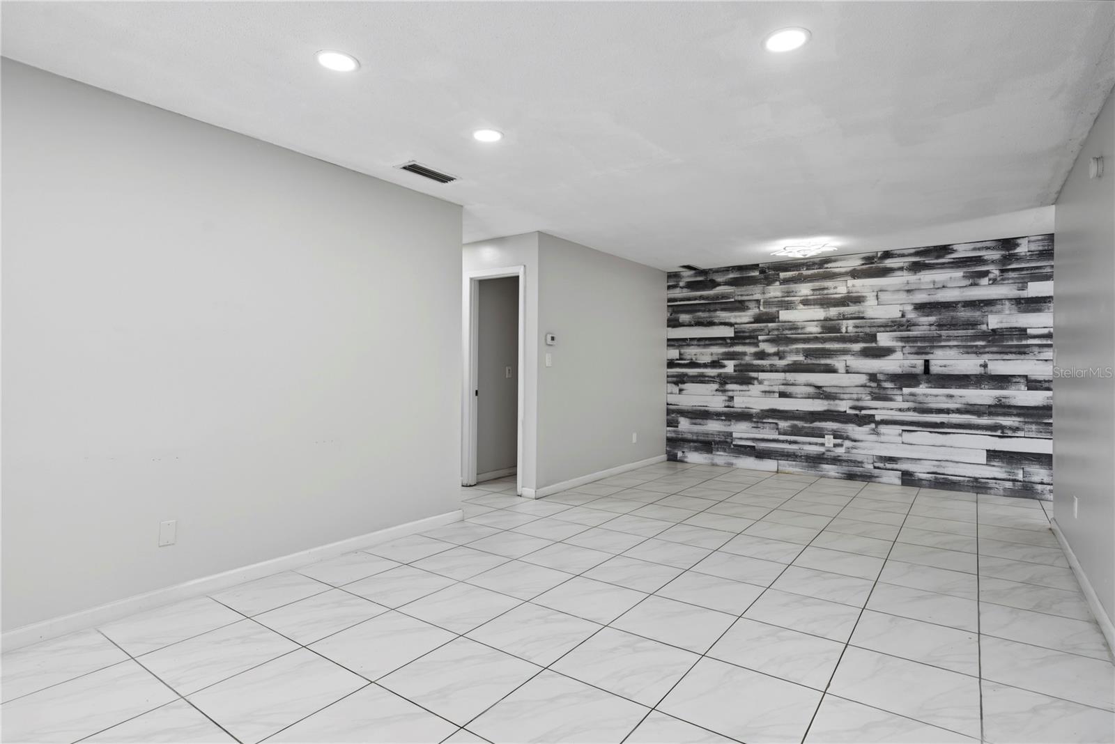 2841 EMPIRE PL — photo 7