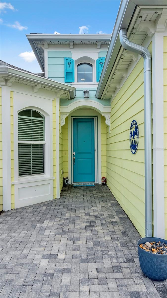 761 MARGARITAVILLE AVE — photo 4