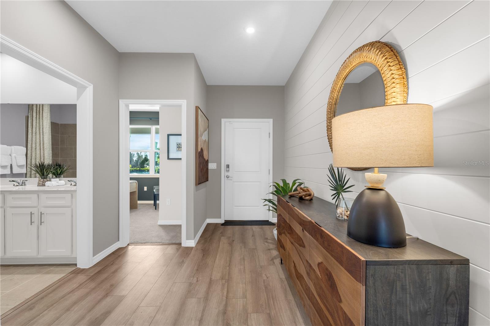 3924 TRIPLE CROWN LOOP — photo 3