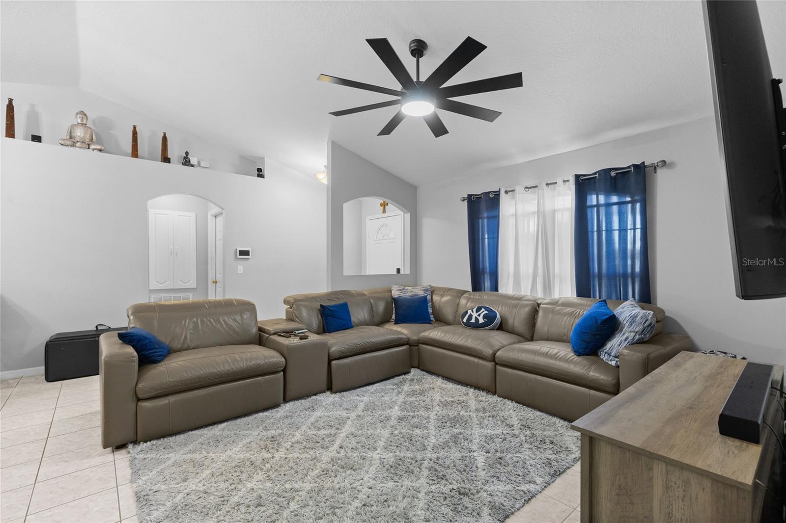 2440 AINSWORTH AVE — photo 6