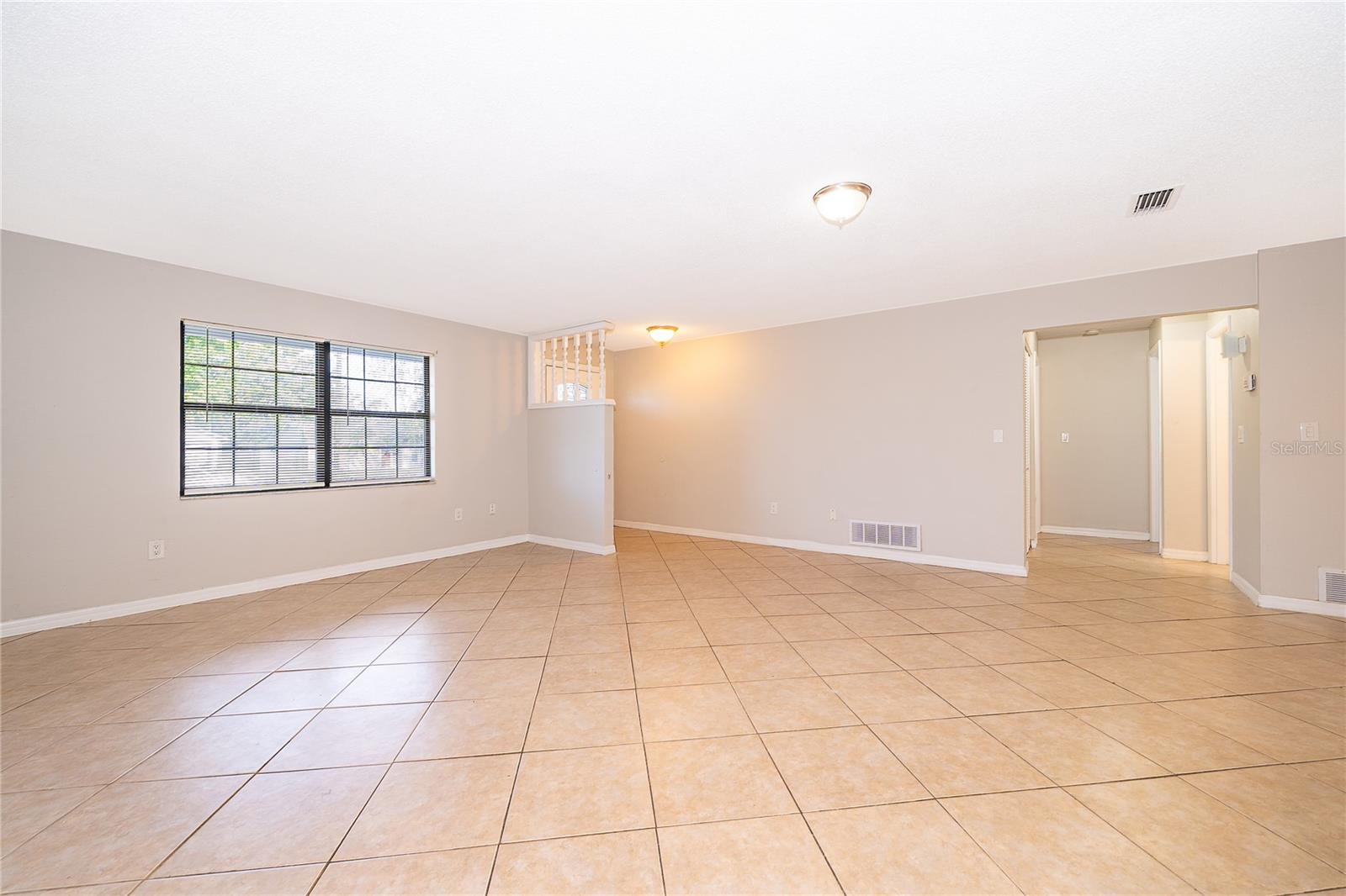2049 N NORMANDY BLVD — photo 6