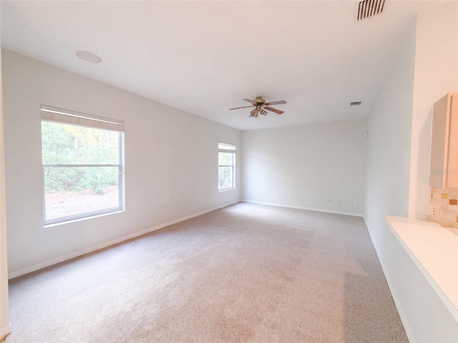 27 RUSSMAN LN — photo 7