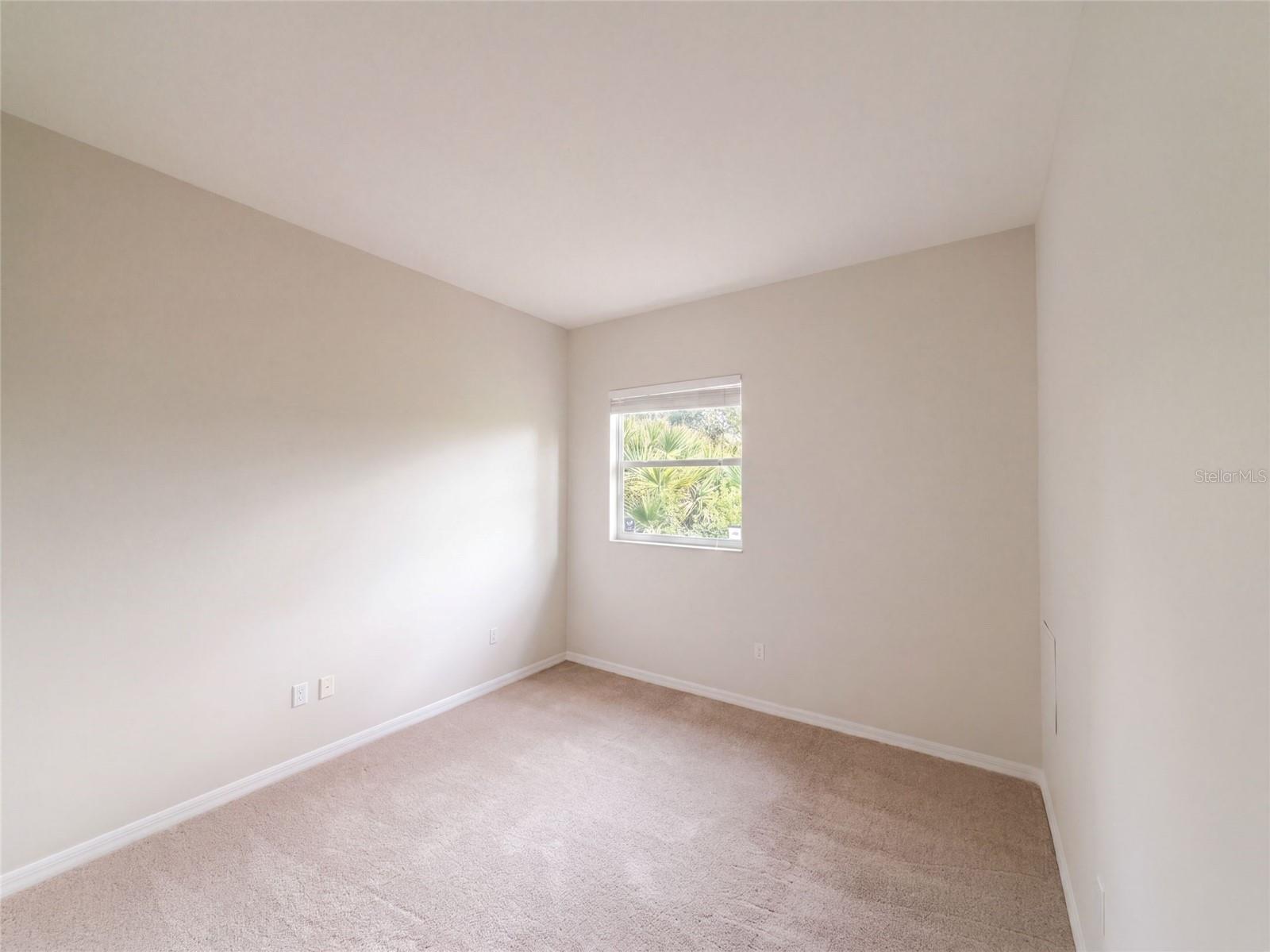27 RUSSMAN LN — photo 10