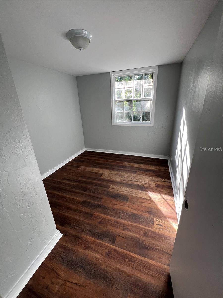 325 S FRANKLIN ST — photo 8