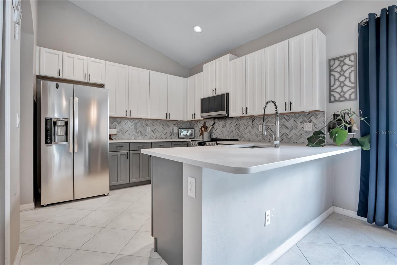 4610 REDMOND PL — photo 8