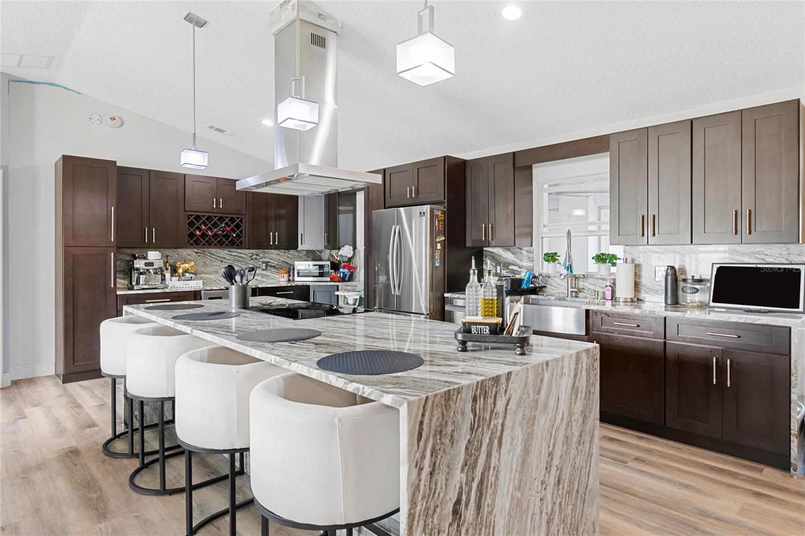 2086 S PARKTON DR — photo 10