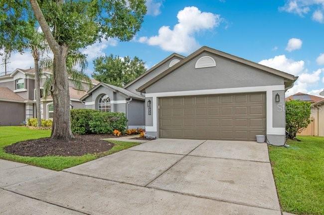 650 REGINA LN — photo 3