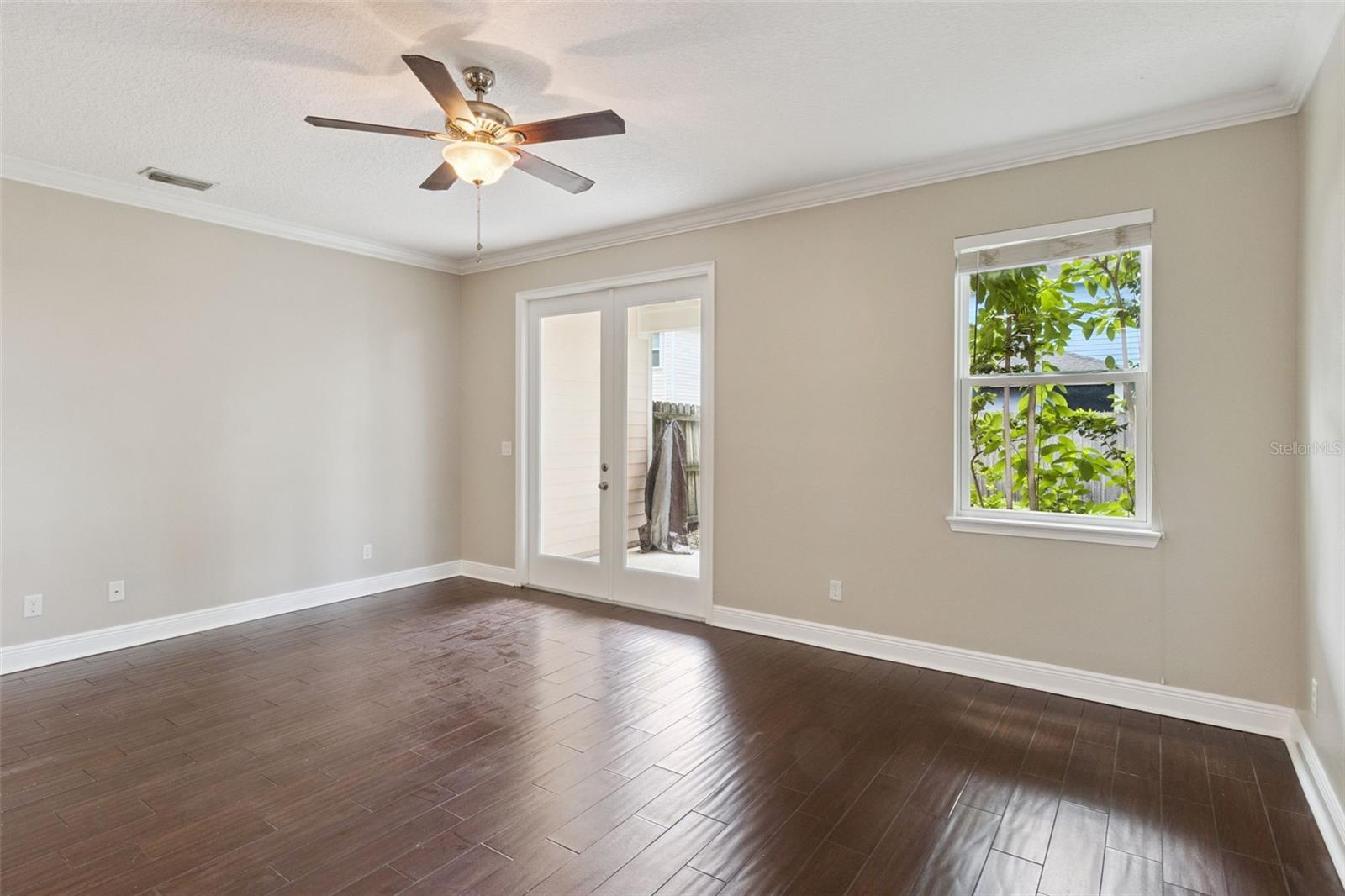 2544 MAYER ST — photo 10