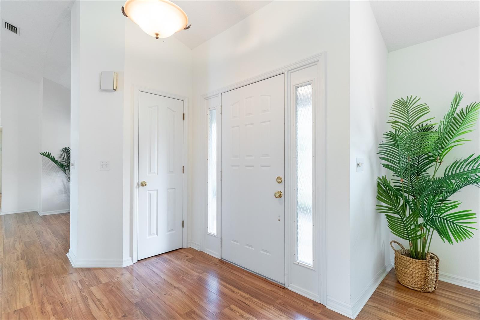 2366 SALEM DR — photo 9