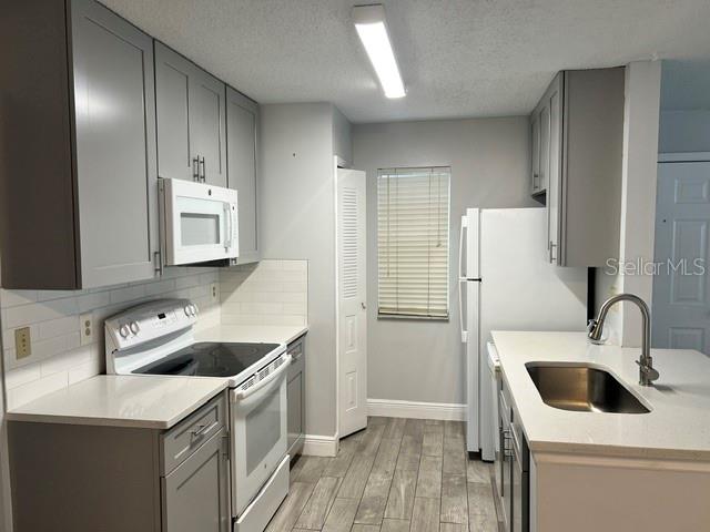 955 FOREST RIDGE CT #107 — photo 3