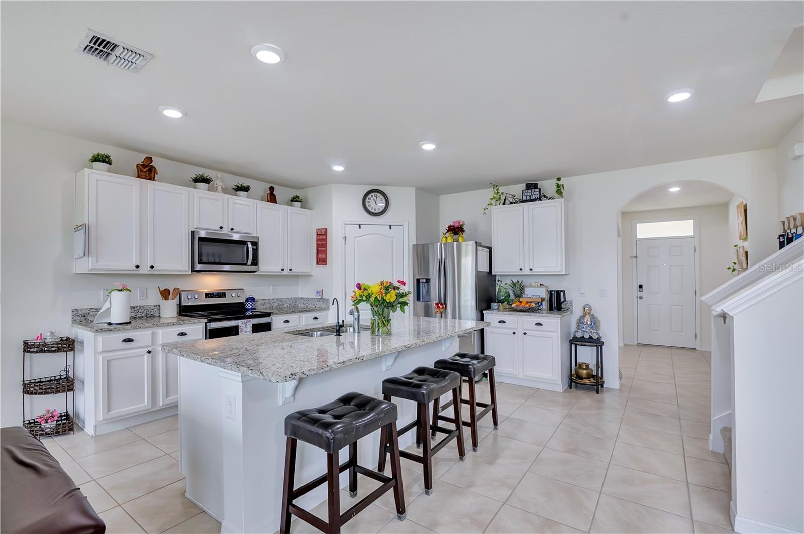 3162 EASTGROVE TER — photo 8