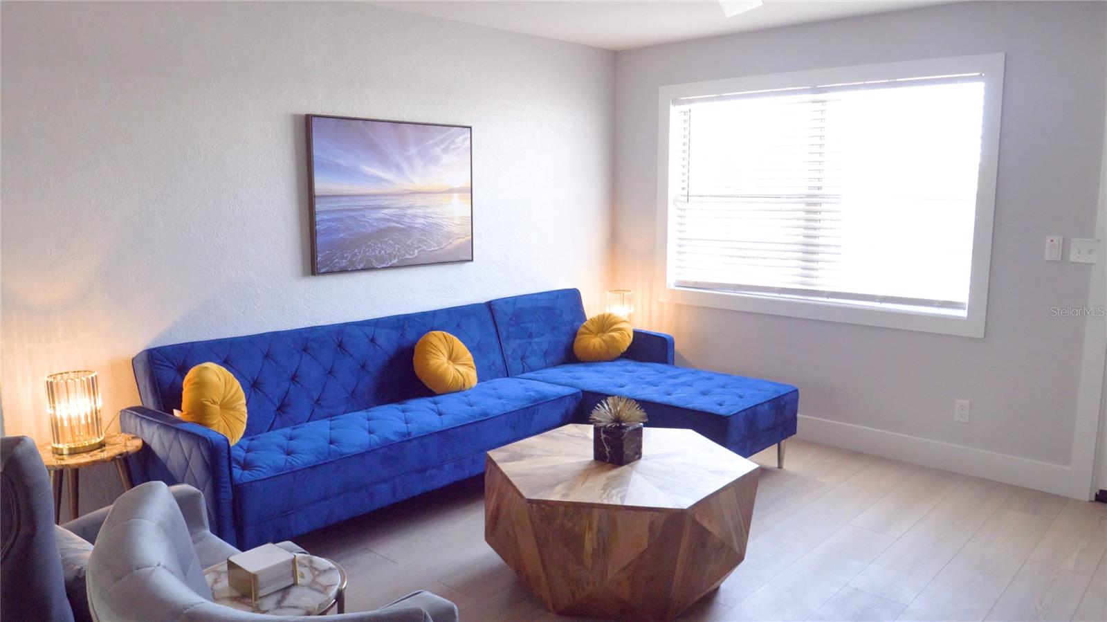 137 N HOLLYWOOD AVE #2 — photo 4