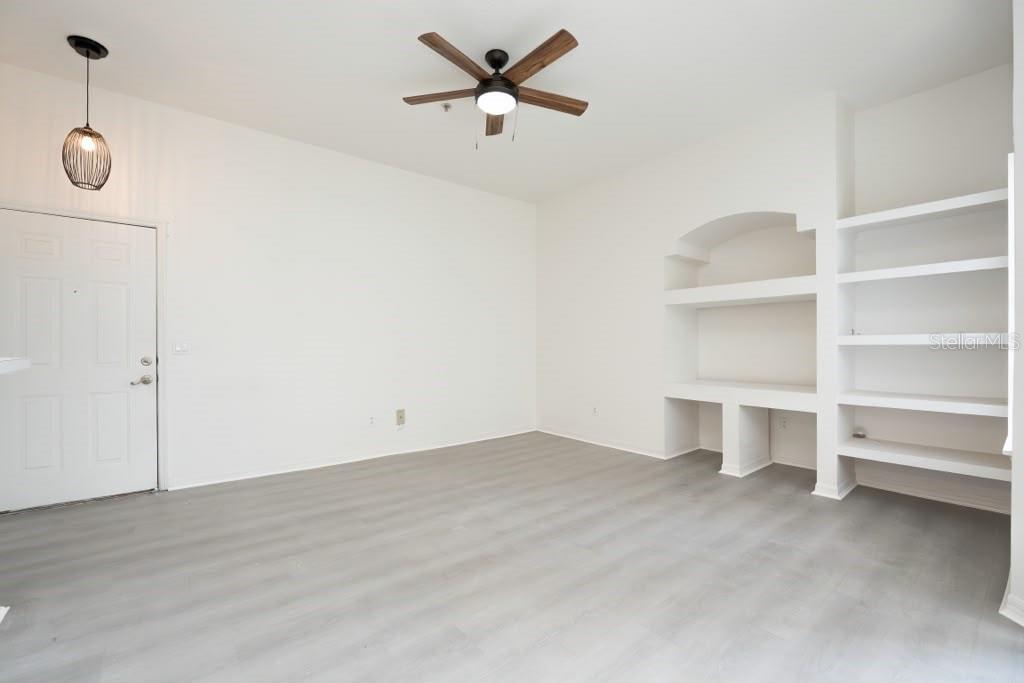 7230 WESTPOINTE BLVD #1233 — photo 4