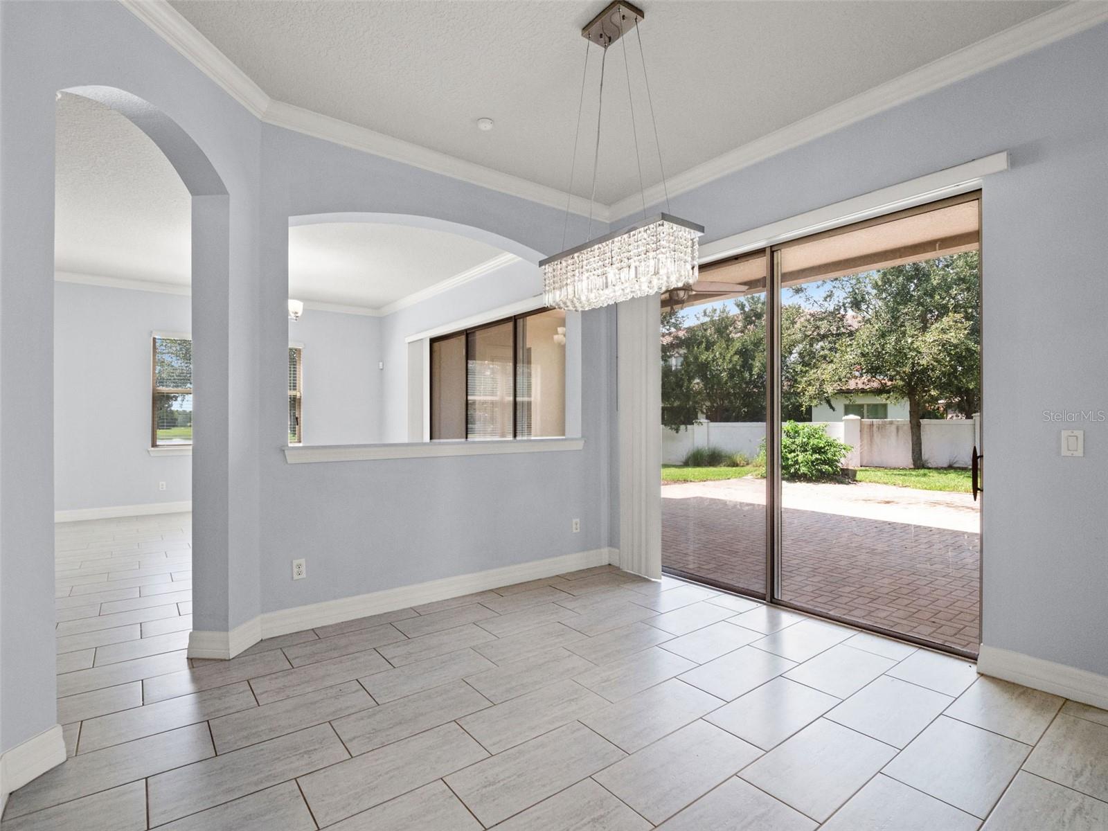10950 CITRON OAKS DR — photo 12