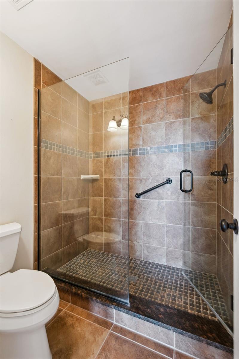 459 HAMPTONCREST CIR #205 — photo 10