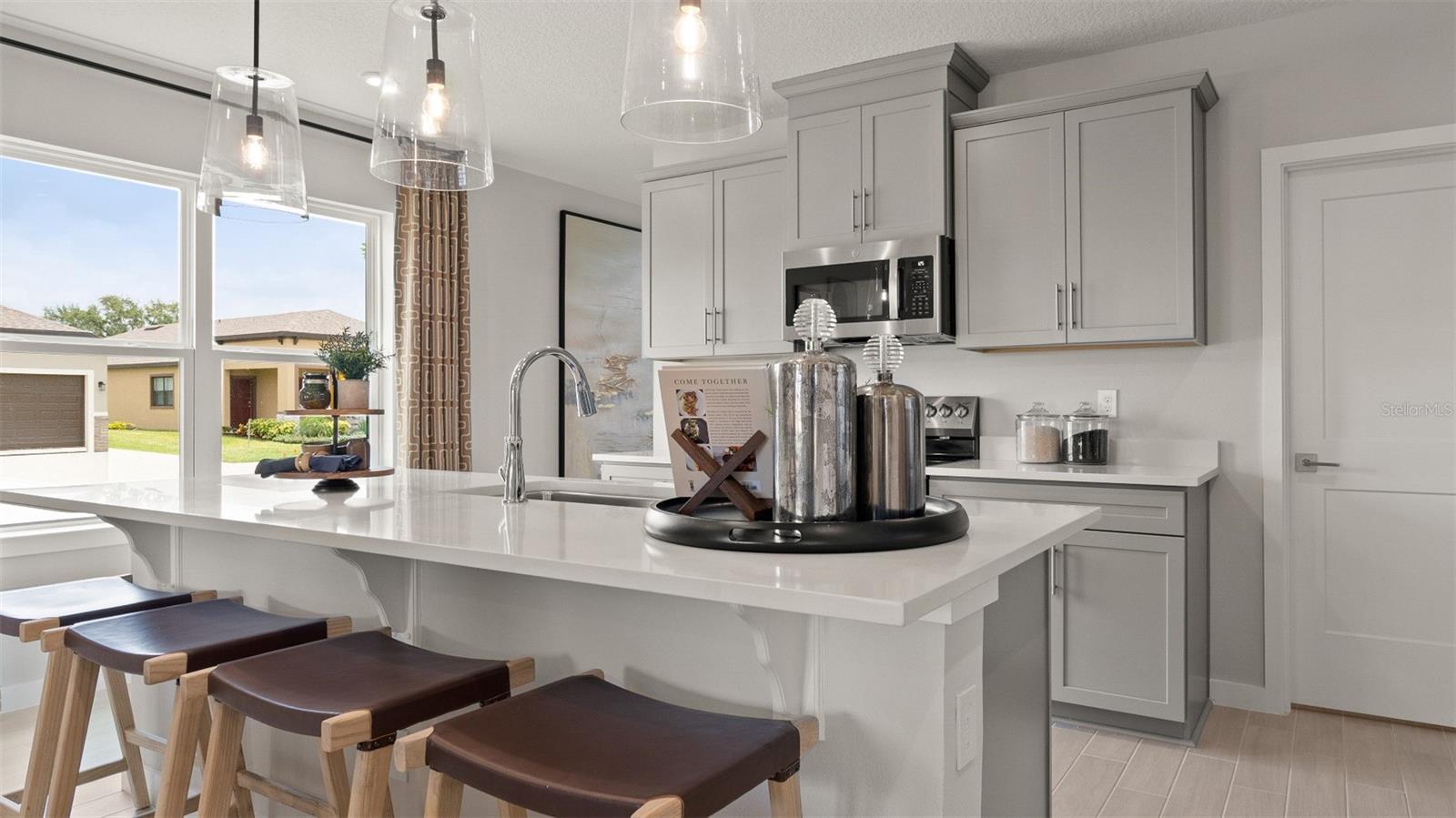 746 JUNONIA BLVD — photo 3