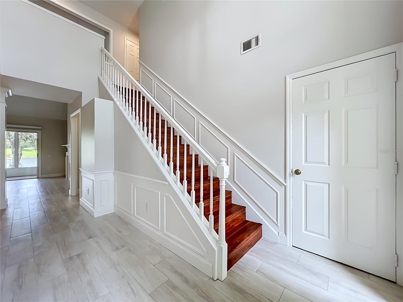 900 W CHARING CROSS CIR — photo 10