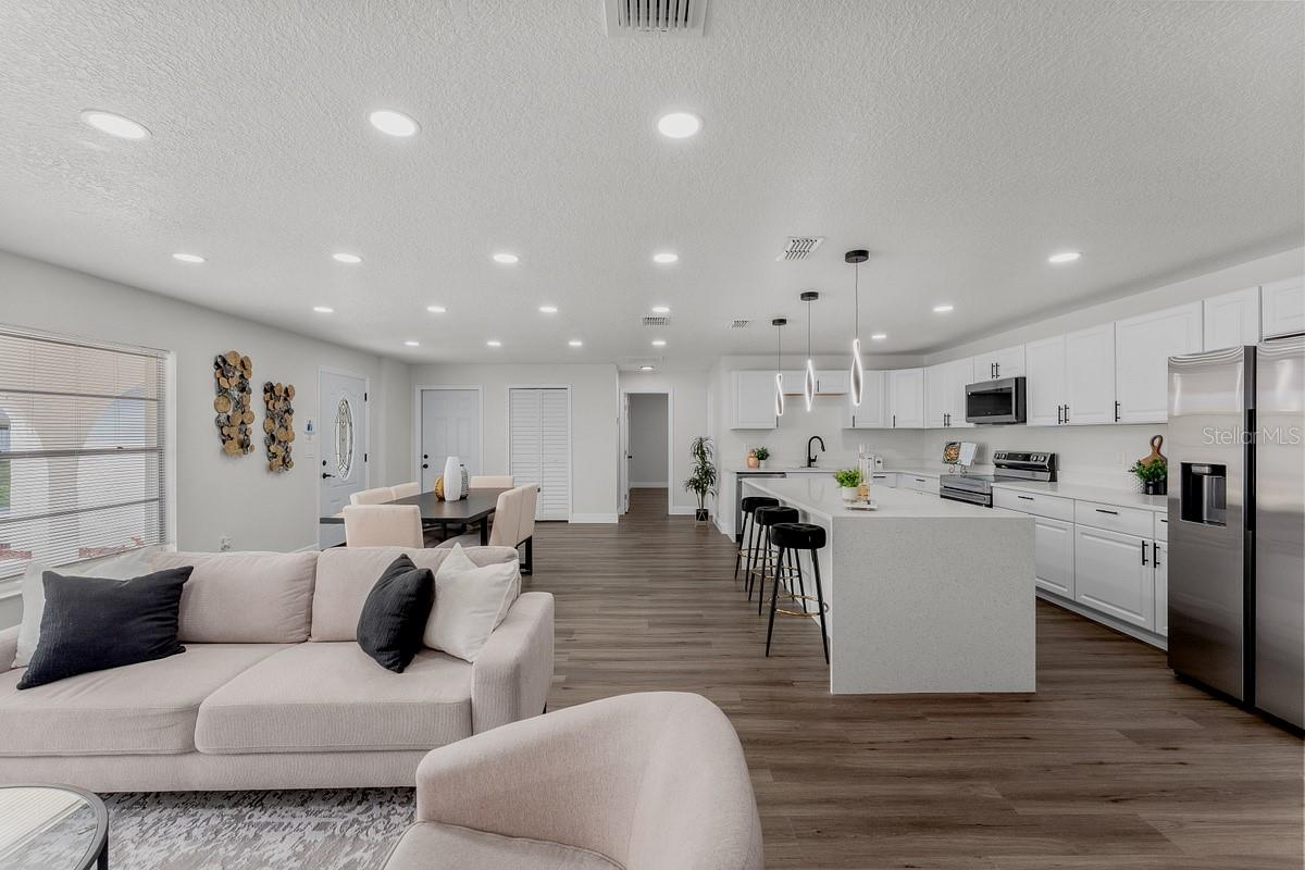 2 BLAINE TREE PL — photo 4