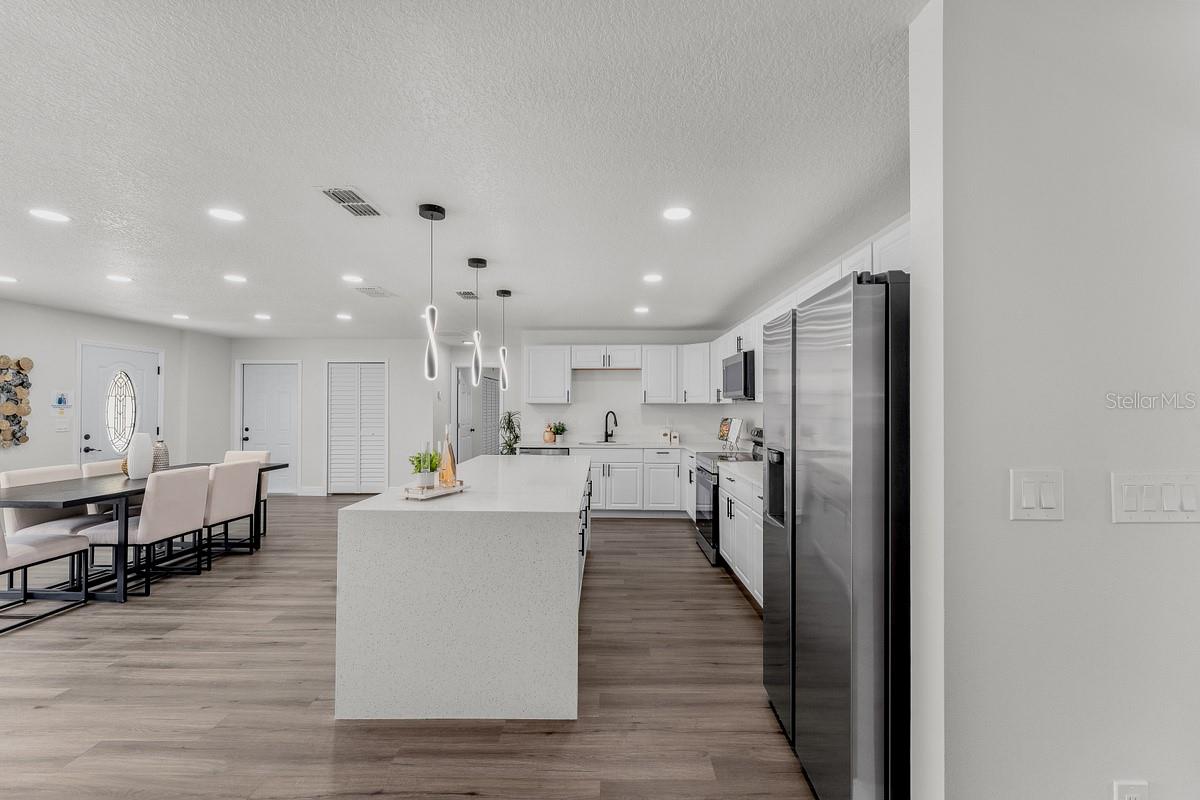 2 BLAINE TREE PL — photo 8