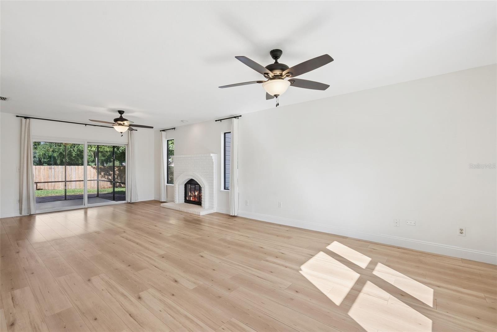 4404 SAILOR CT — photo 11