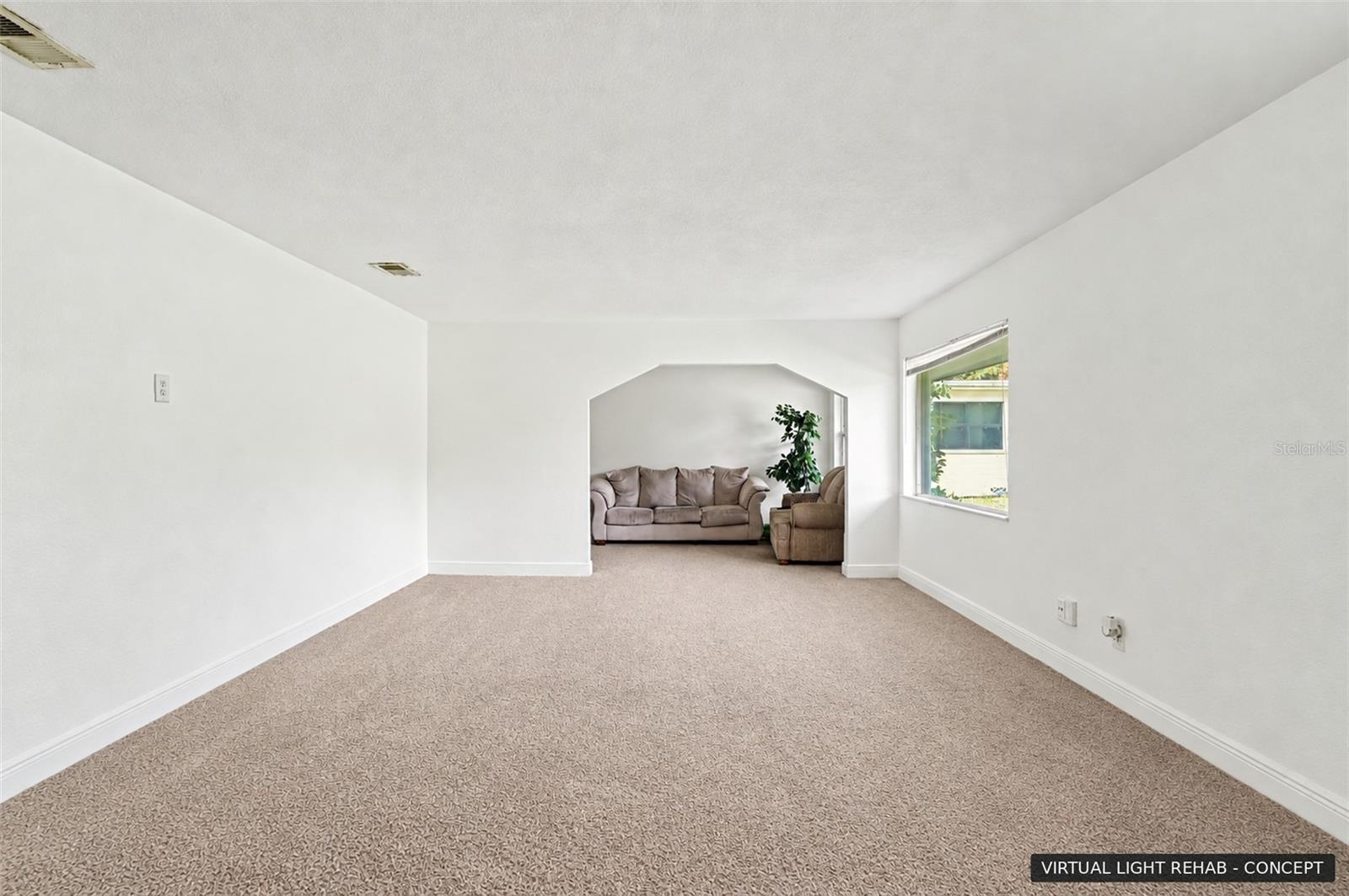 624 N DUSS ST — photo 4