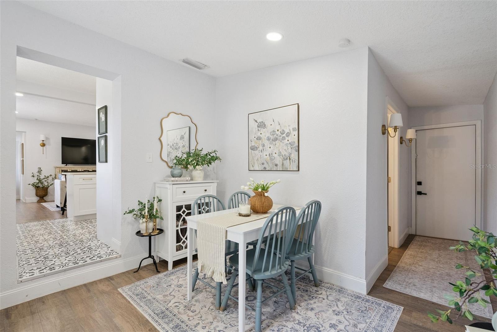 1537 FAITH CT — photo 9