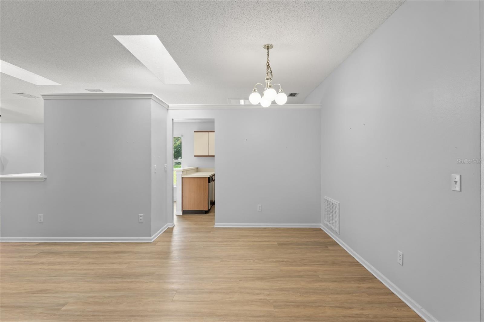 1280 TYLER LAKE CIR — photo 4