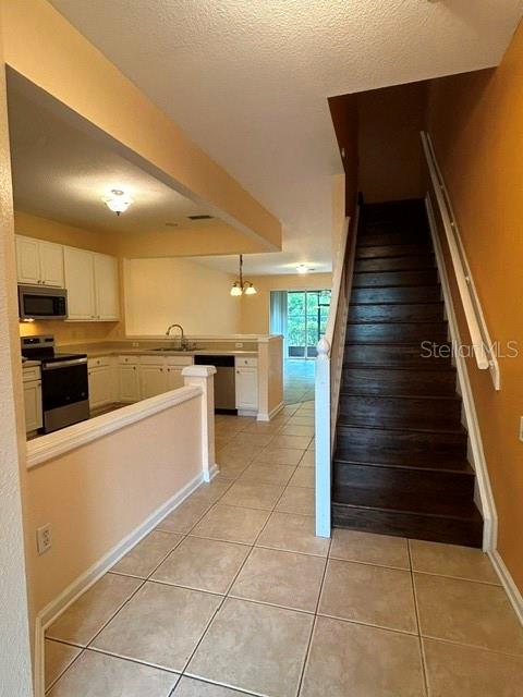5052 HAWKSTONE DR #5052 — photo 2