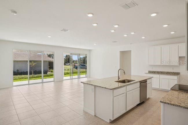 106 LEE DR — photo 6