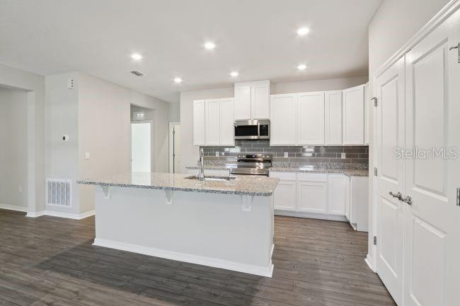 31 WHITTINGHAM LN — photo 3