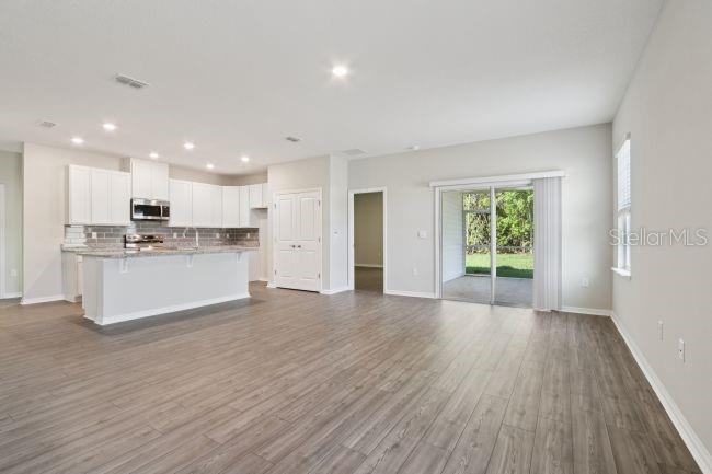 31 WHITTINGHAM LN — photo 6