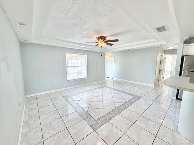 1084 SHEPHERD AVE — photo 9