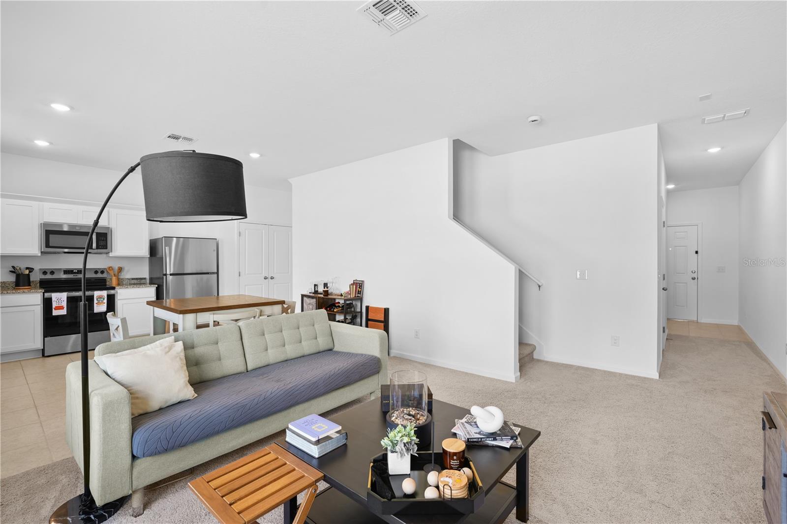 1451 DALKEITH CV — photo 7