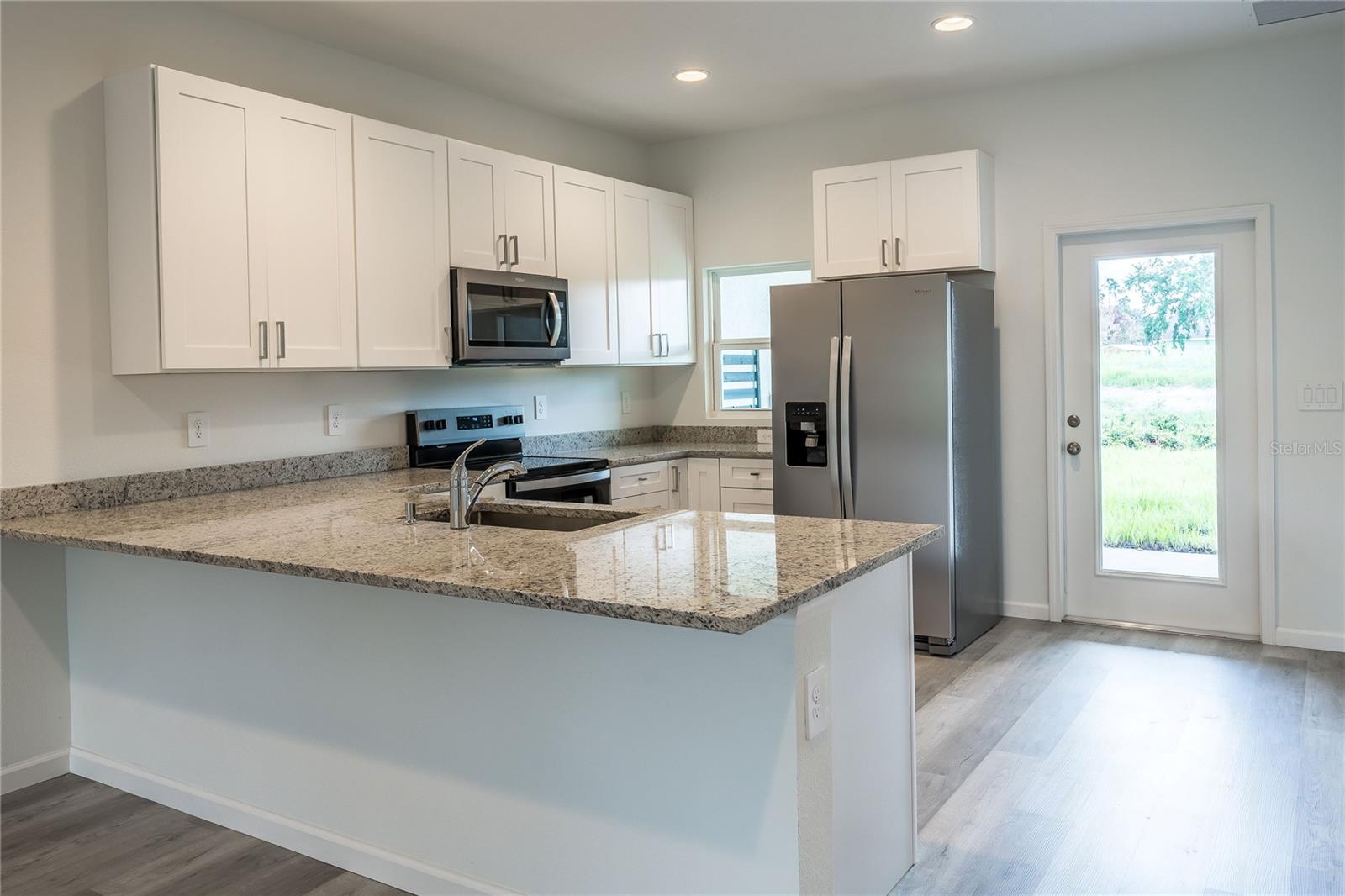 5353 VISTA LAGO DR — photo 7