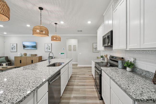 50 WOODBURY DR — photo 9