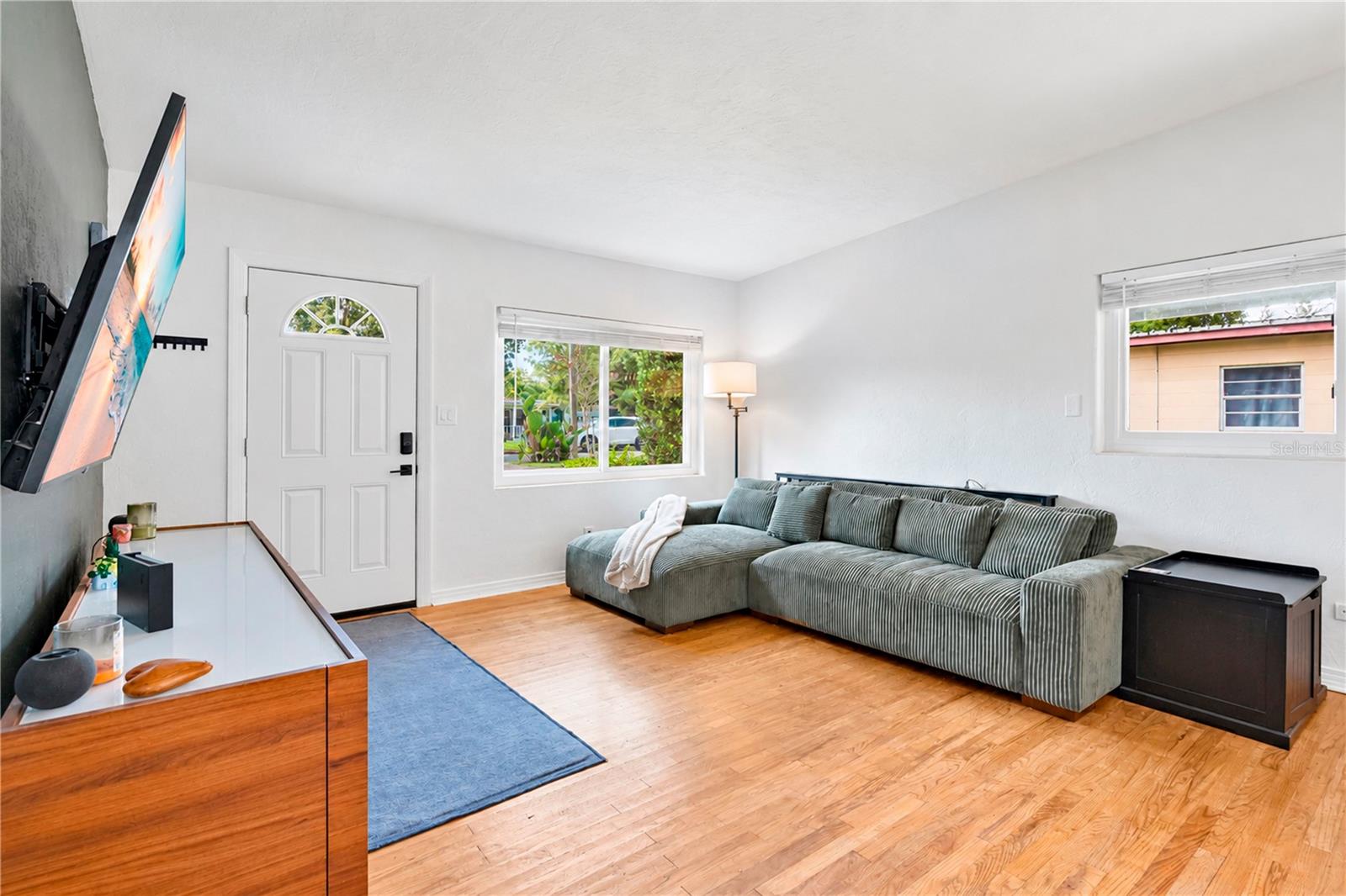 2917 PICKFAIR ST — photo 6