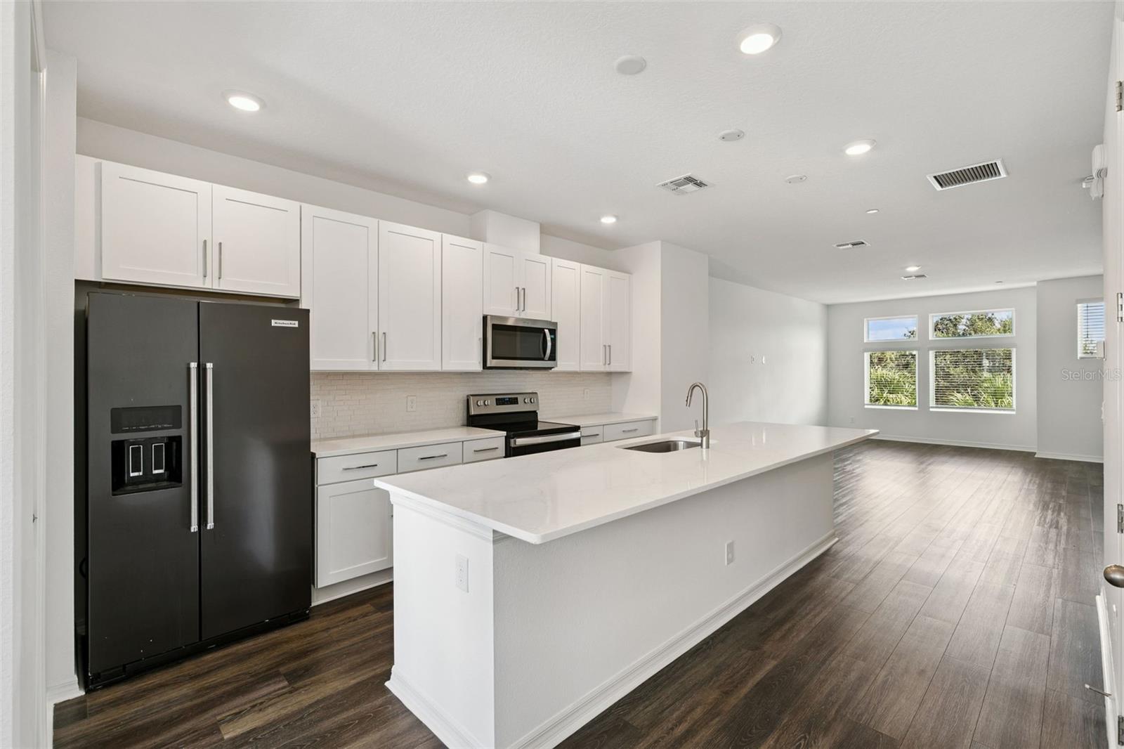 13112 BOVET AVE — photo 7