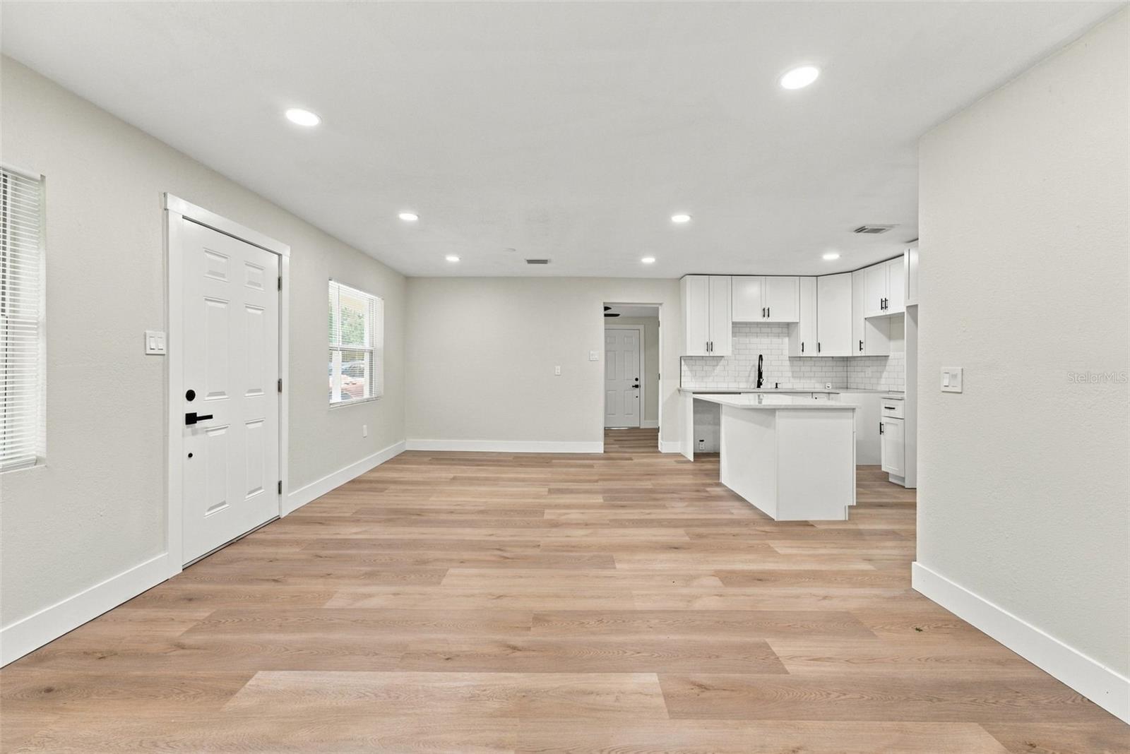 1321 LESCOT LN — photo 6