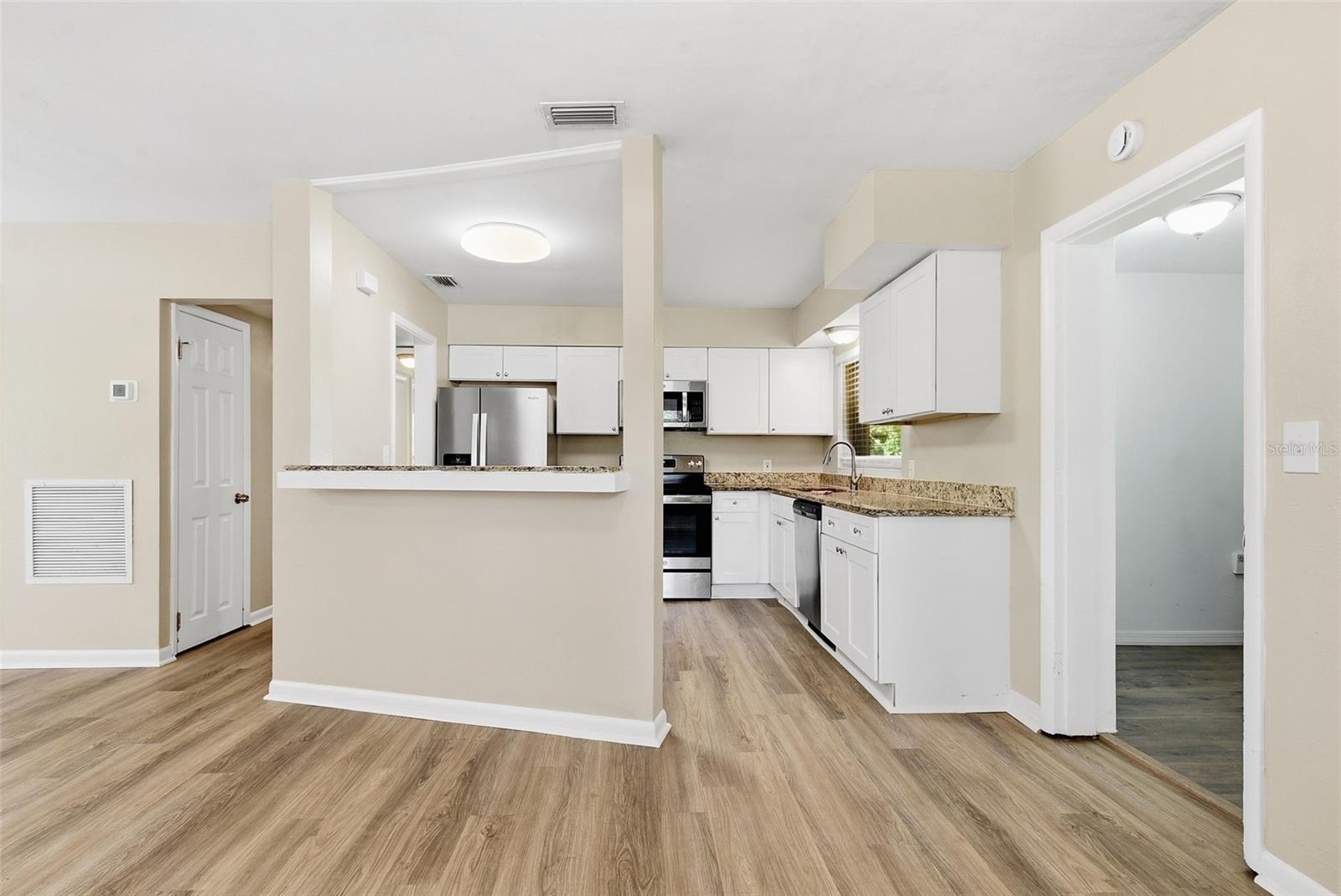 5119 DIVOT CT — photo 12